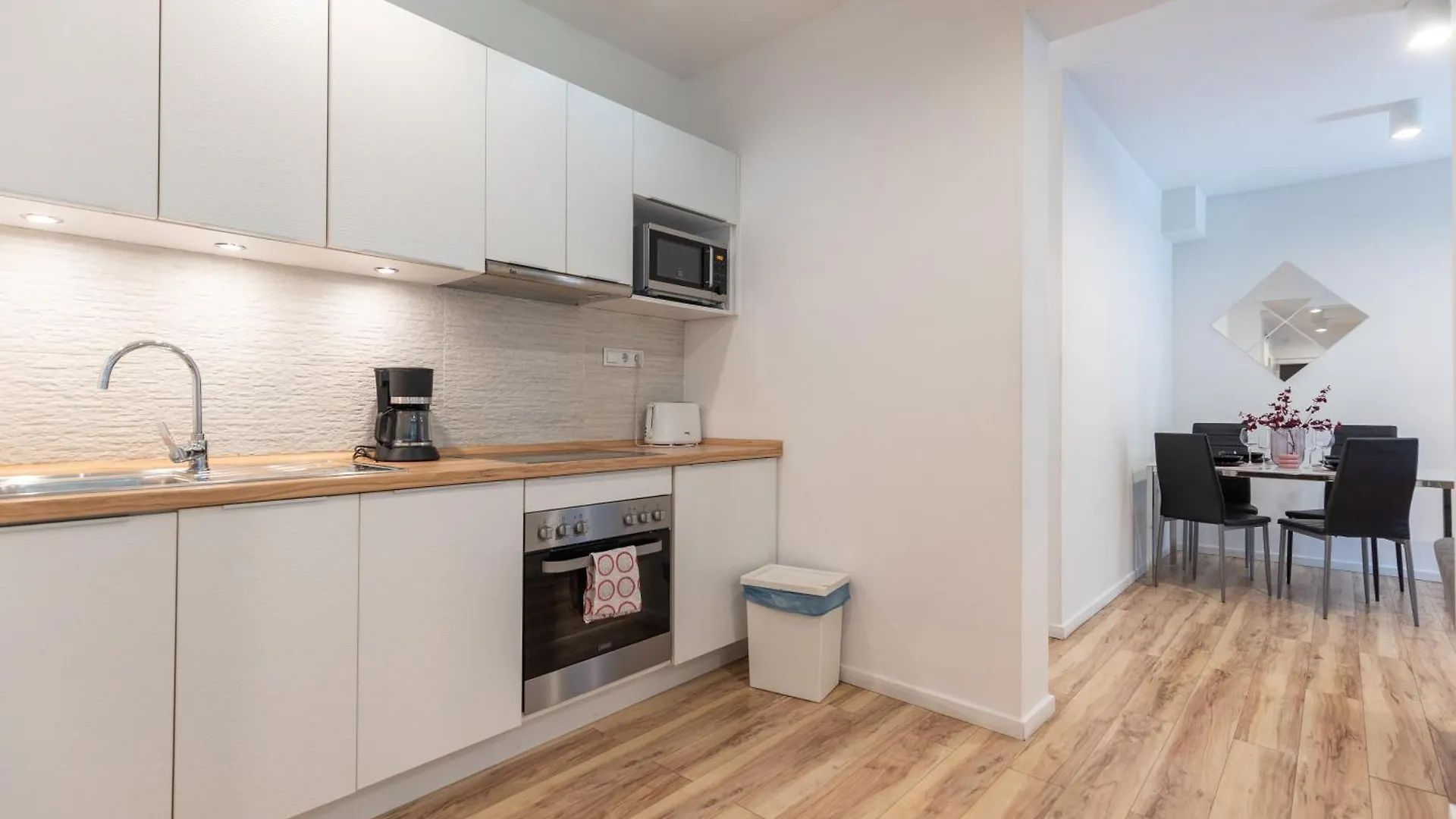 Gems Of Budapest - Tiger Eye Residence