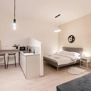 דירה Kl31 - Urban Escape - Prime Location - Klauzal Square By Bqa, בודפשט
